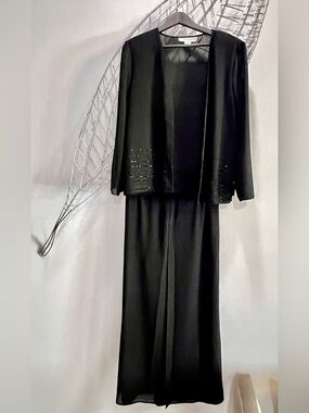 Jessica Howard Black Two-Piece Dressy Pant Suit with Embellished Jacket